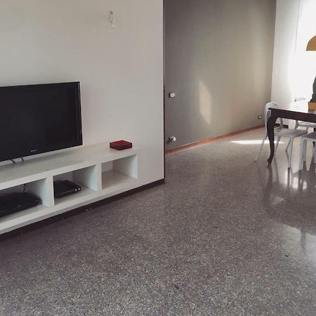 Sunny Family Apartment In Villa - Humanitas Forum Ieo Pieve Emanuele Exterior foto